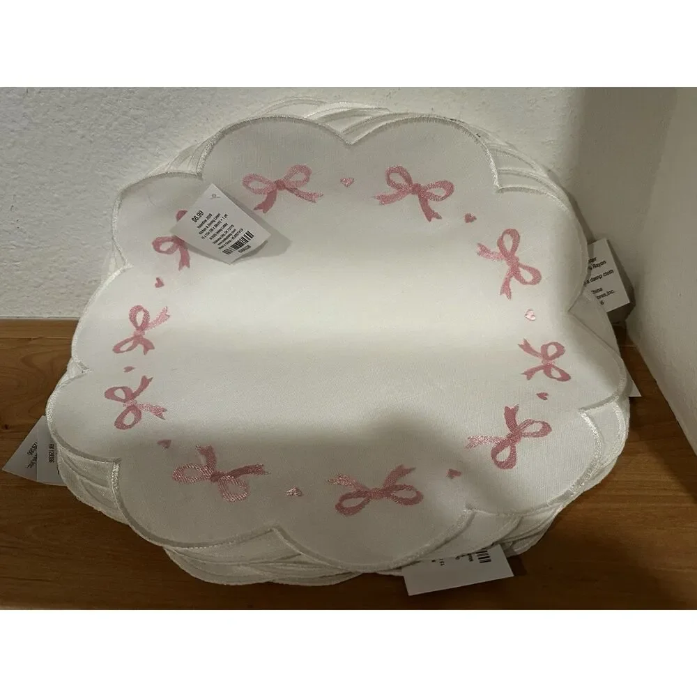 Scalloped Bow Embroidered Placemats Set Pink & White Cottagecore 8 pieces - Picture 2 of 3
